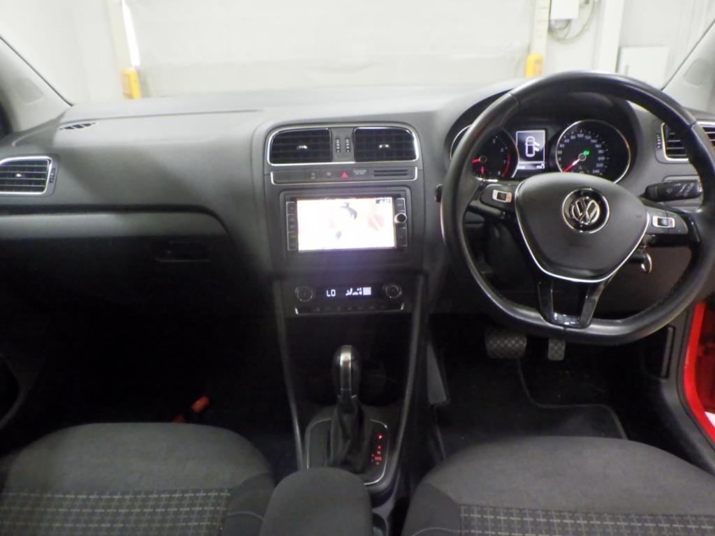 Volkswagen Polo TSIｺﾝﾌｫｰﾄﾗｲﾝ