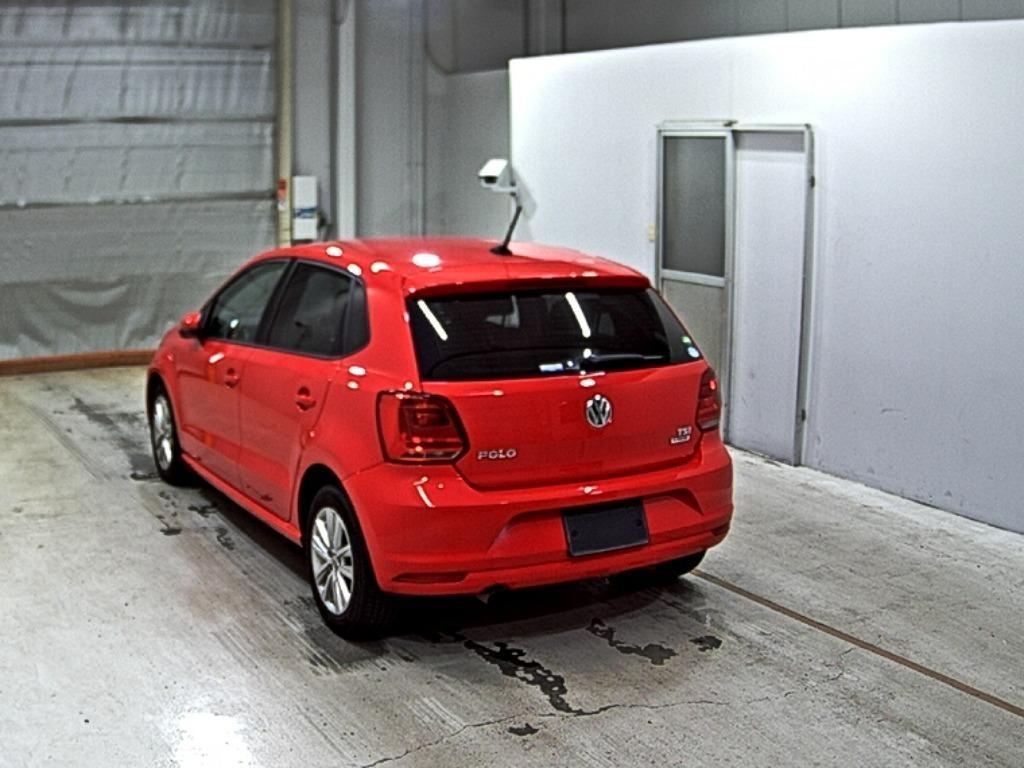 Volkswagen Polo TSIｺﾝﾌｫｰﾄﾗｲﾝ