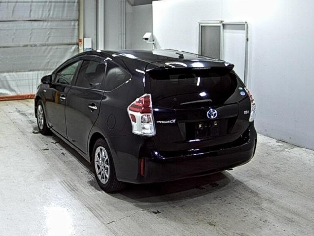 Toyota Prius ALPHA S TUNE BLACK .