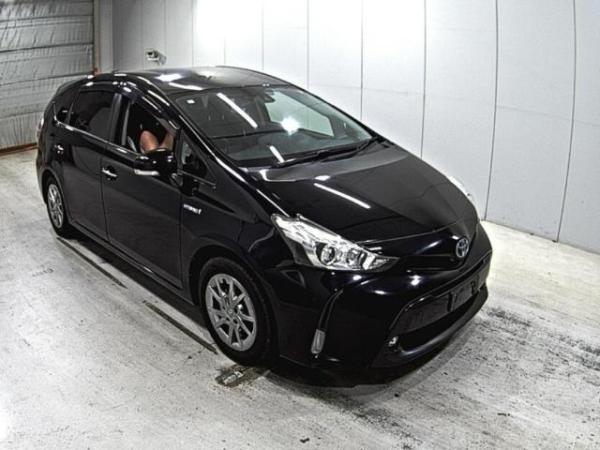 Toyota Prius ALPHA S TUNE BLACK .