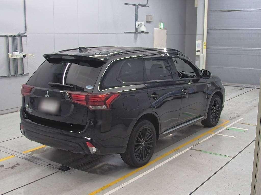 Mitsubishi ｱｳﾄﾗﾝﾀﾞｰPHEV ﾌﾞﾗｯｸｴﾃﾞｨｼｮﾝ 4WD