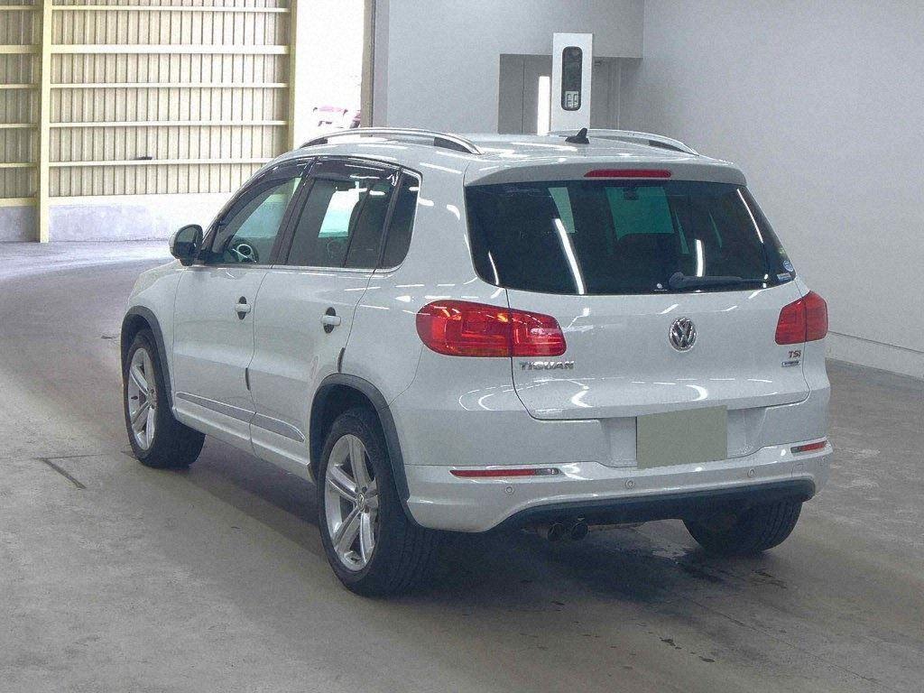Volkswagen Tiguan TSIBMOSHO TECH R LINE