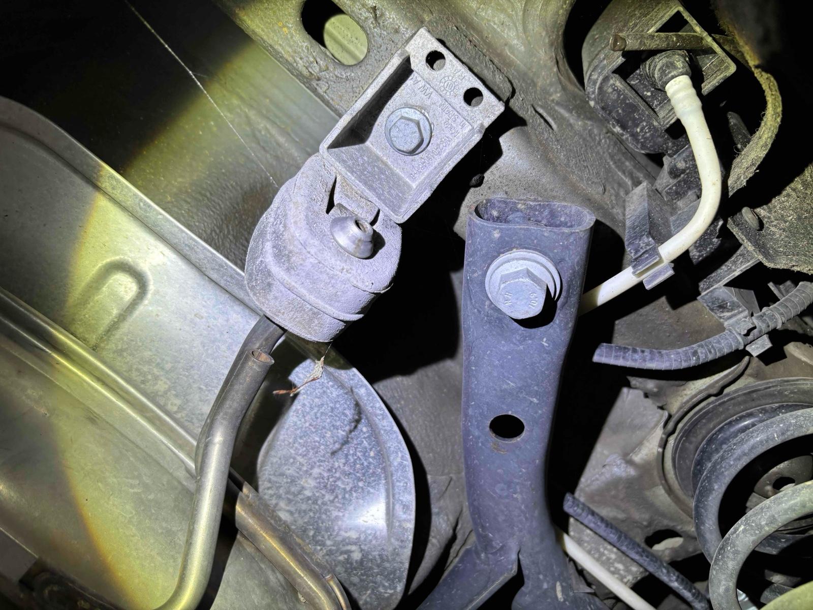 Volkswagen GOLF 5D TSI HIGH LINE