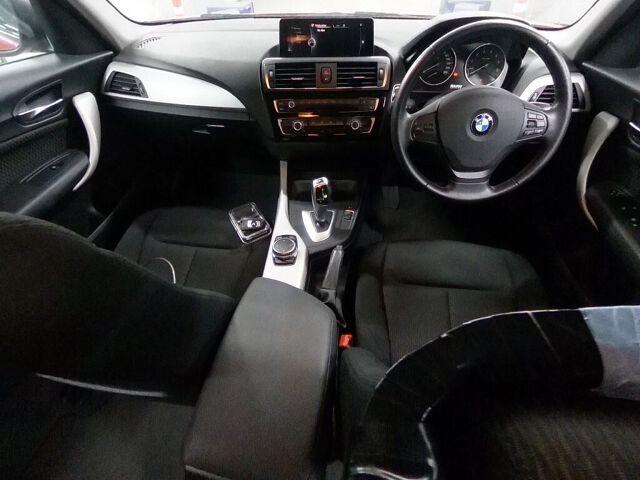 BMW 1 Series 5d 118I