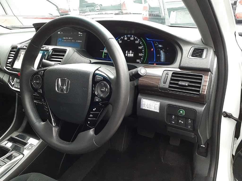 Honda Accord Hybrid 4.5