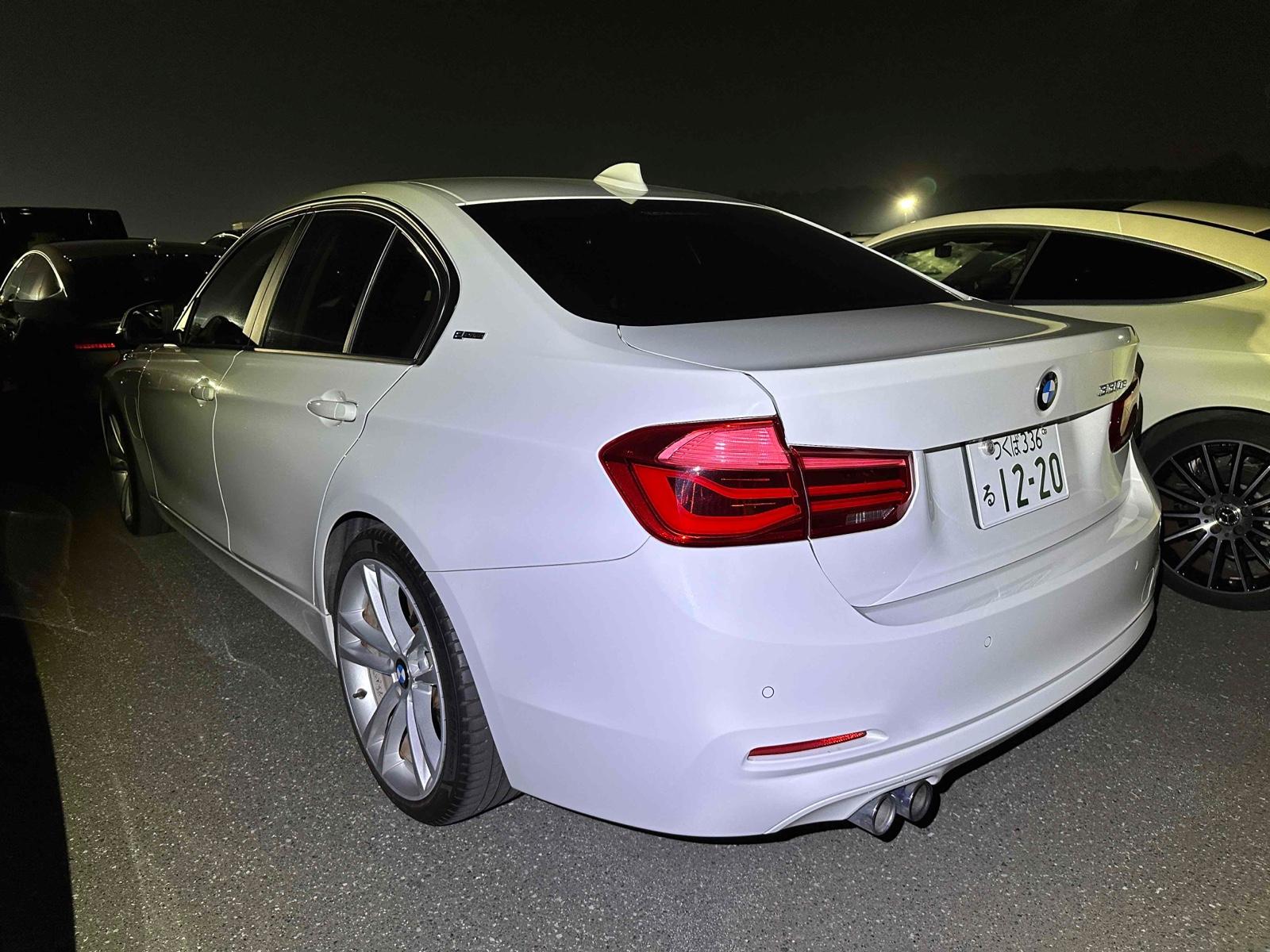 BMW 330 E I-PERFORMANCE