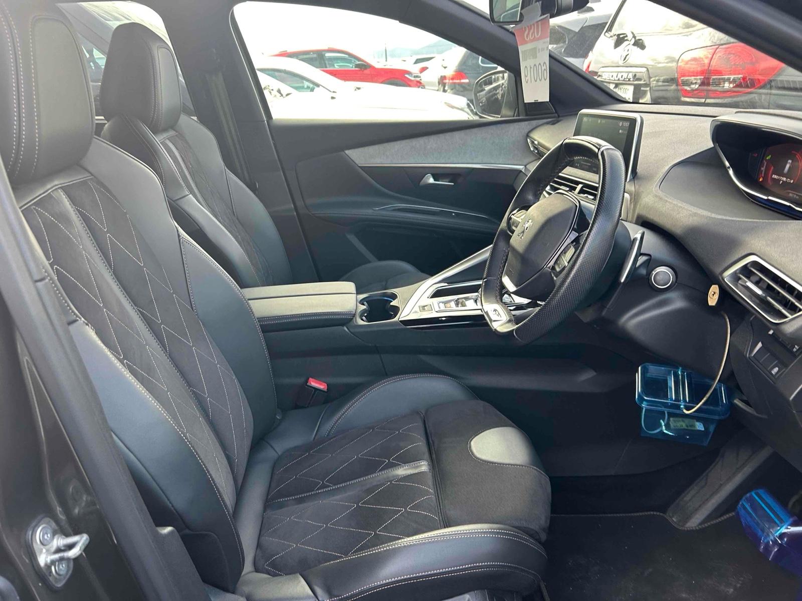 Peugeot 5008 GT BLUE HDI