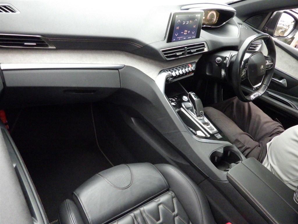 Peugeot 3008 GT BLUE HDI