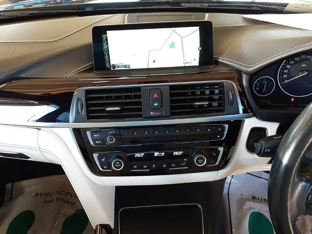 BMW 330 E CELEB RE-SHON EDITION