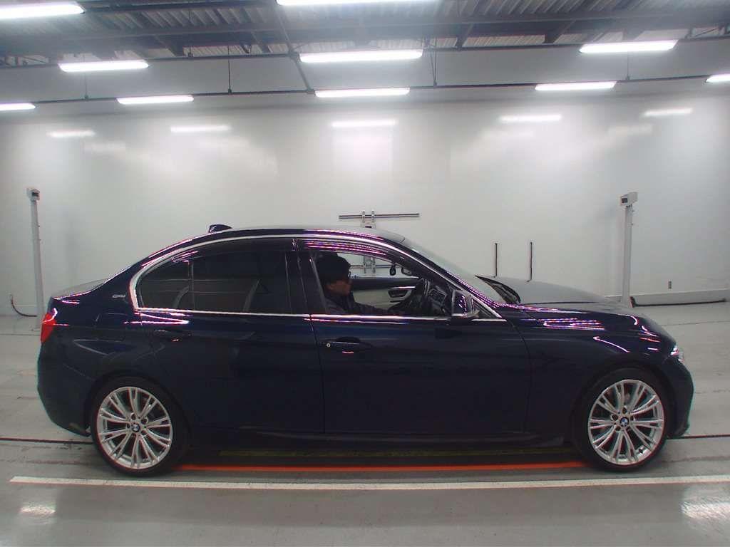 BMW 330 E CELEB RE-SHON EDITION