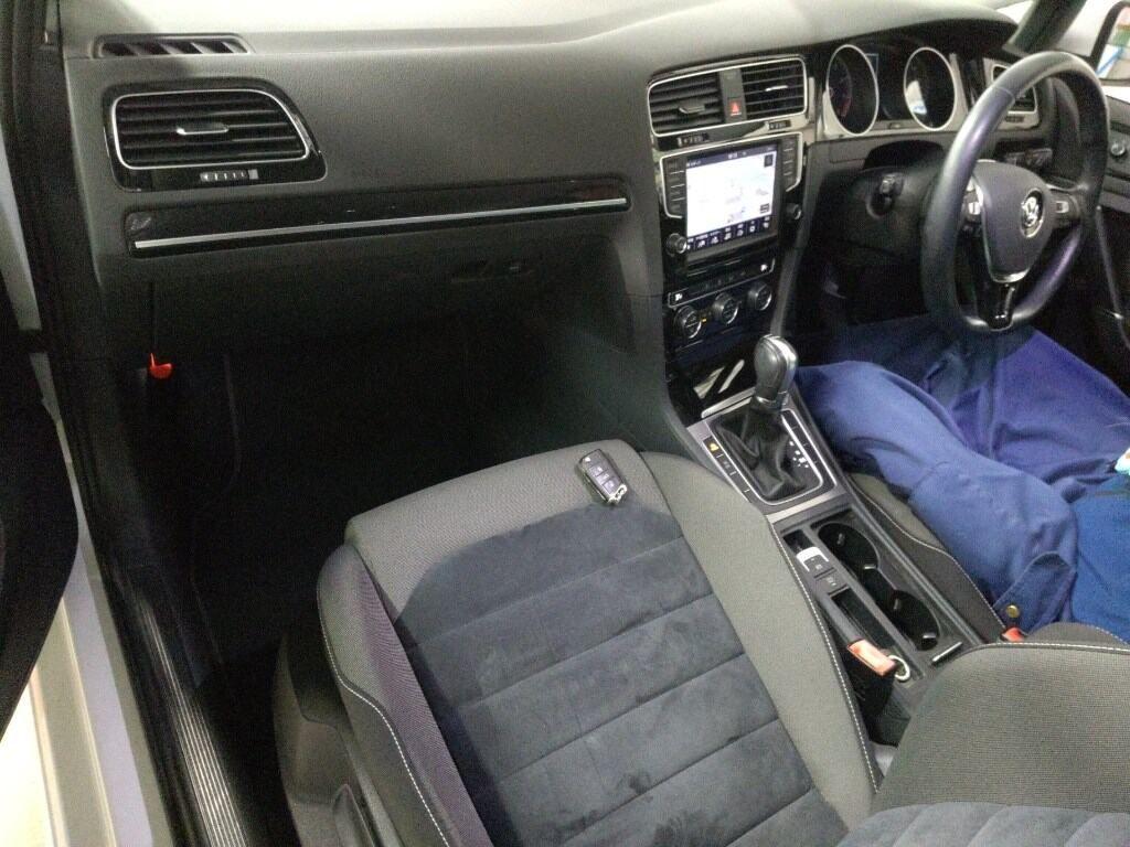 Volkswagen Golf 5d TSI HIGH LINE BLUEMOTION TECHN