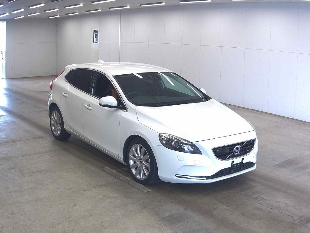 Volvo V40 4.5