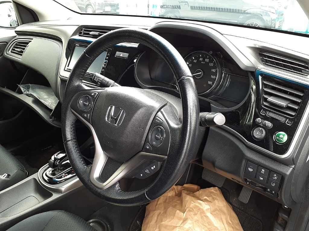 Honda GRACE HYBRID LX HONDA SEN4WD