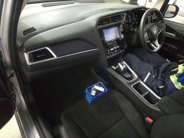 Honda Shuttle HYBRID HONDA SENSING