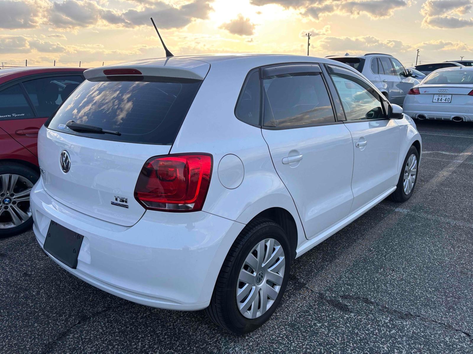 Volkswagen POLO 5D TSI COMFORT LINE