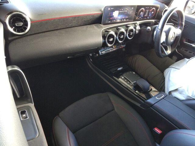 Mercedes-Benz A-class Sedan A200D SEDAN AMG LINE