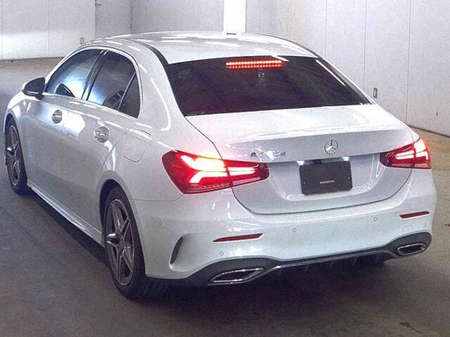 Mercedes-Benz A-class Sedan A200D SEDAN AMG LINE