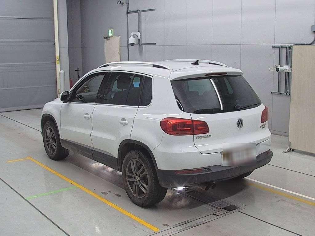 Volkswagen Tiguan SPORT  STYLE 4WD