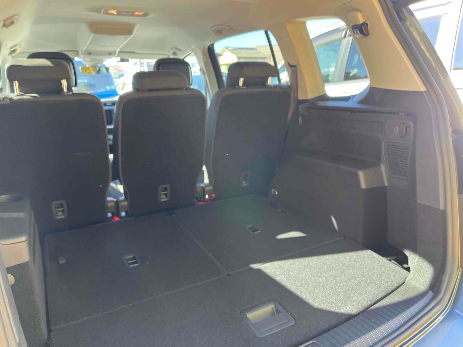 Volkswagen GOLF TOURAN TSI COMFORTLINE LIMITED