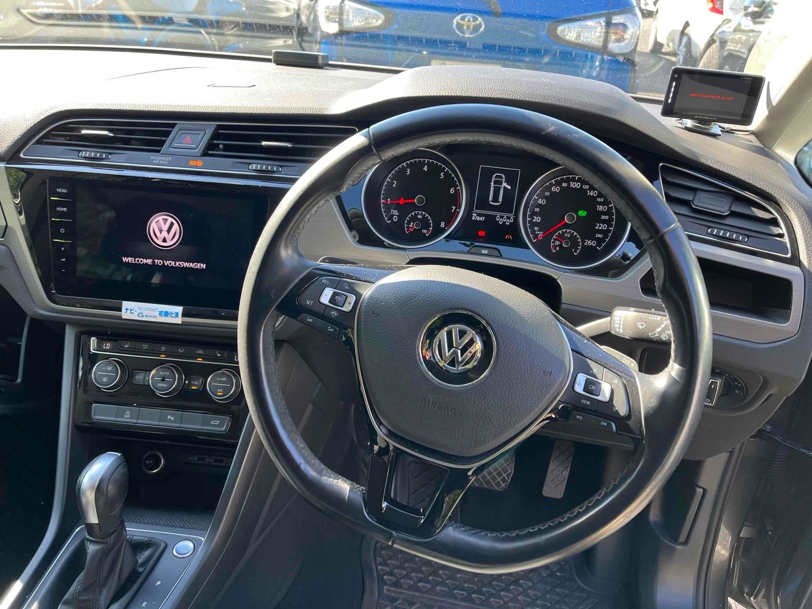 Volkswagen GOLF TOURAN TSI COMFORTLINE LIMITED