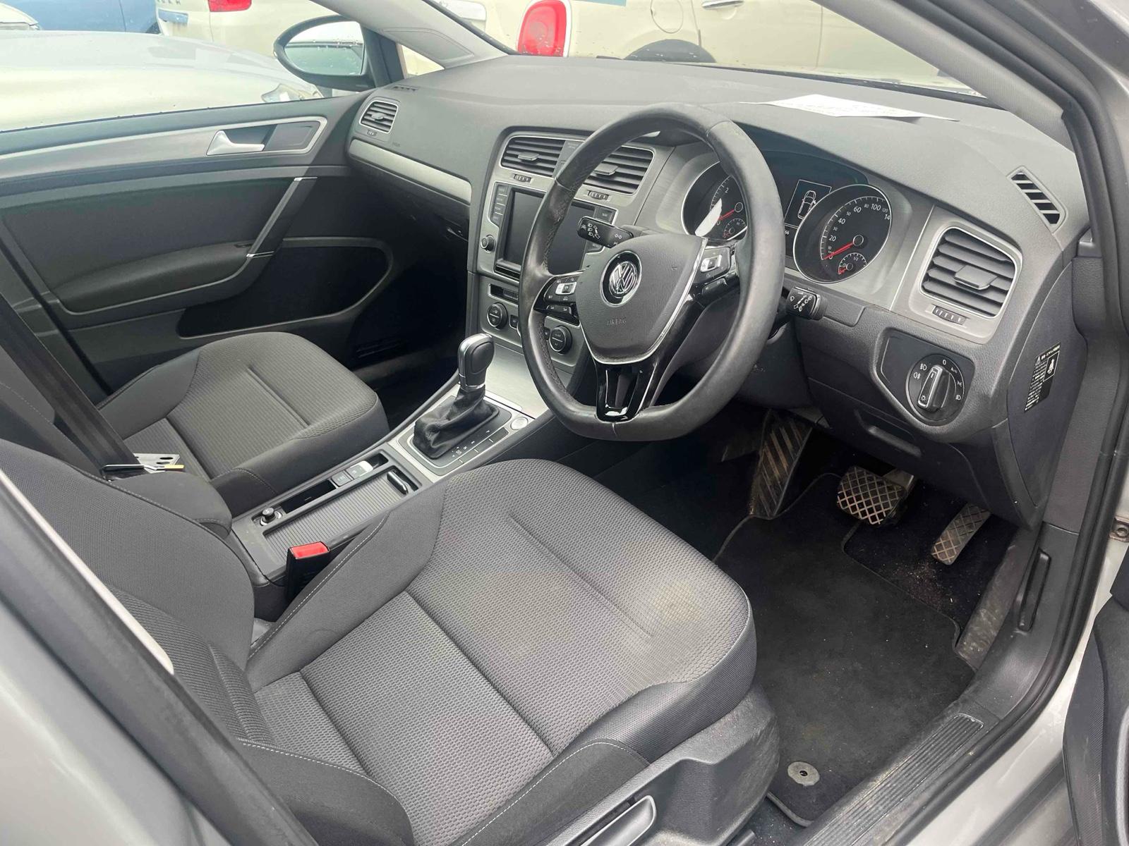 Volkswagen Golf TSI COMFORT LINE BMT