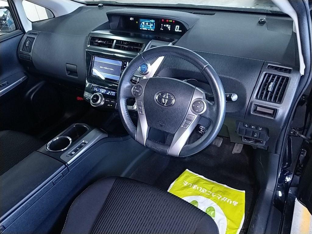 Toyota Prius ALPHA S TOURING SELECTION