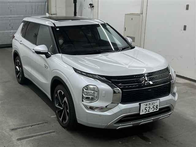 Mitsubishi Outlander Phev P