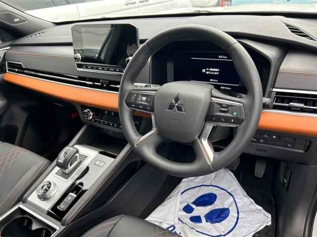 Mitsubishi Outlander Phev P