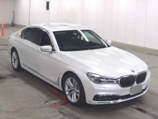 BMW 740E I-PERFORMANCE