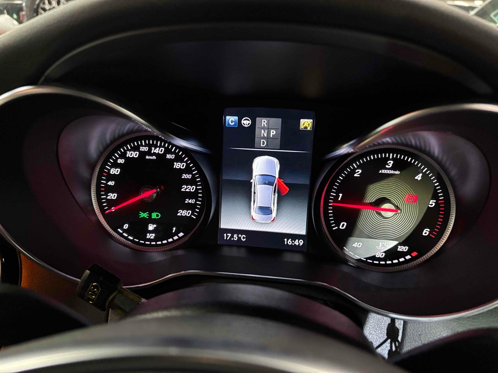 Mercedes-Benz C Class C220D LOW RE LIGHT ED