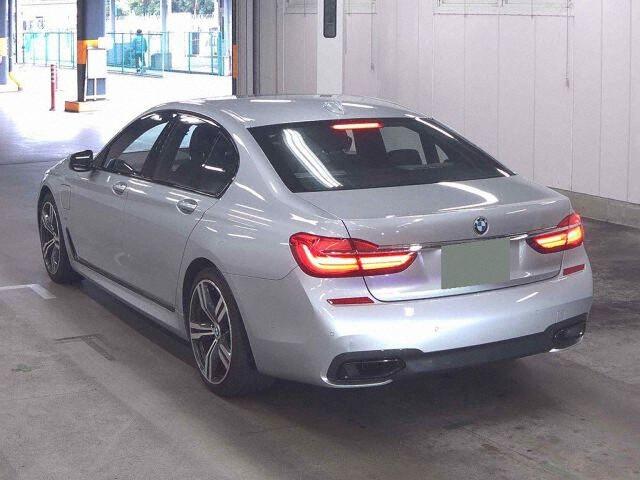 BMW 7 Series 740E IPERFORMANCE M-SPORT