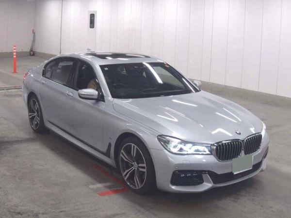 BMW 7 Series 740E IPERFORMANCE M-SPORT