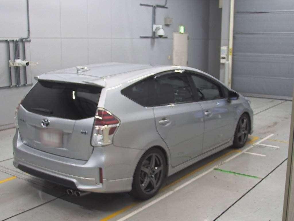 Toyota Prius ALPHA S