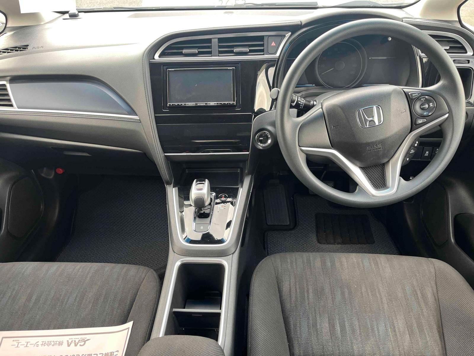 Honda Shuttle HYBRID HONDA SENSING