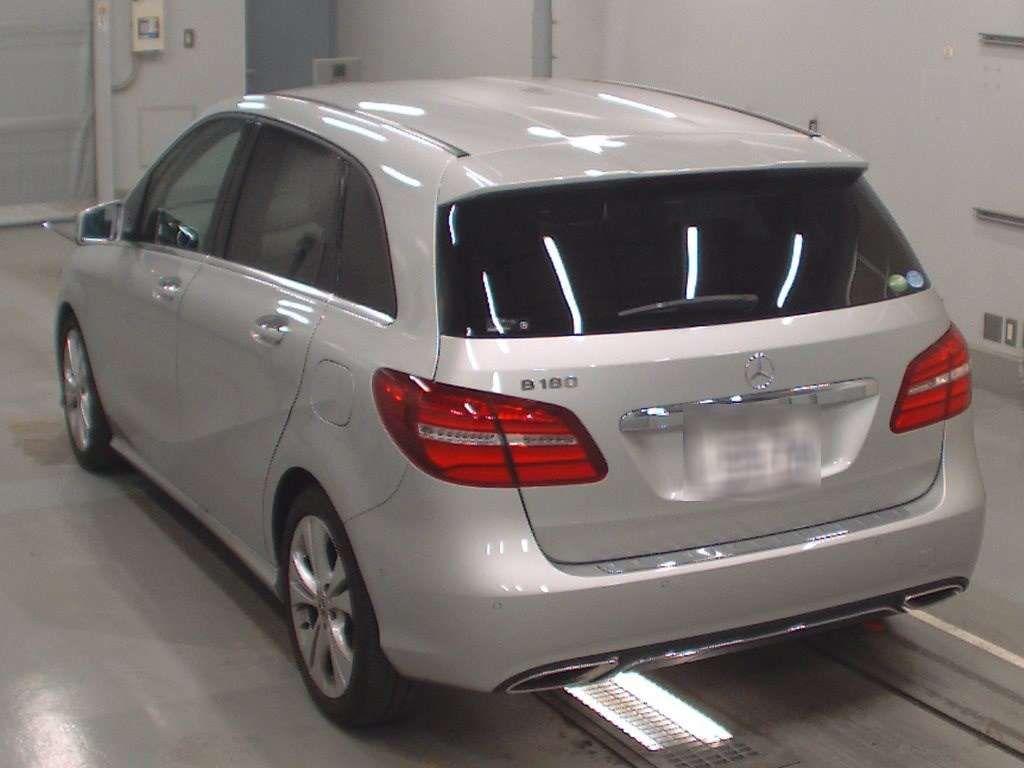 Mercedes-Benz B Class B180