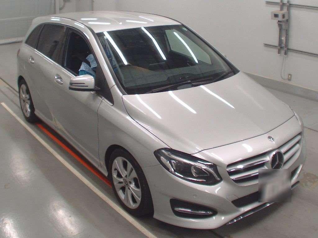 Mercedes-Benz B Class B180