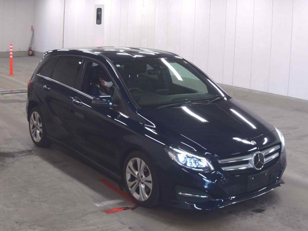 Mercedes-Benz B Class B180