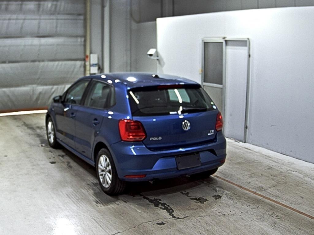 Volkswagen Polo TSIｺﾝﾌｫｰﾄﾗｲﾝ