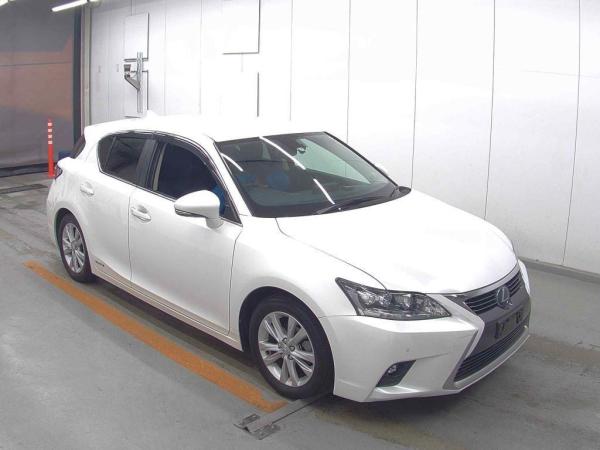 Lexus CT CT200H VERSION C