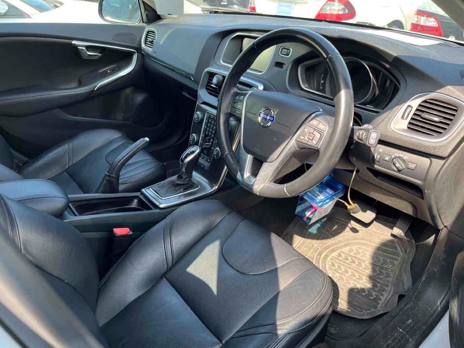 Volvo V40 T4 SE