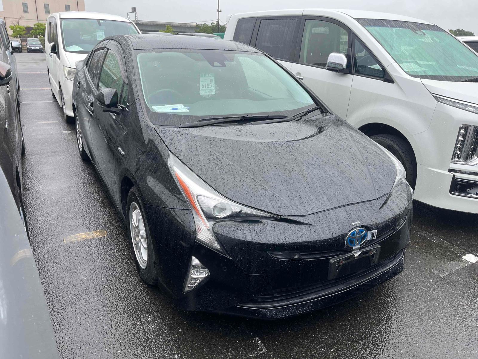 Toyota Prius  S SAFETY PLUS