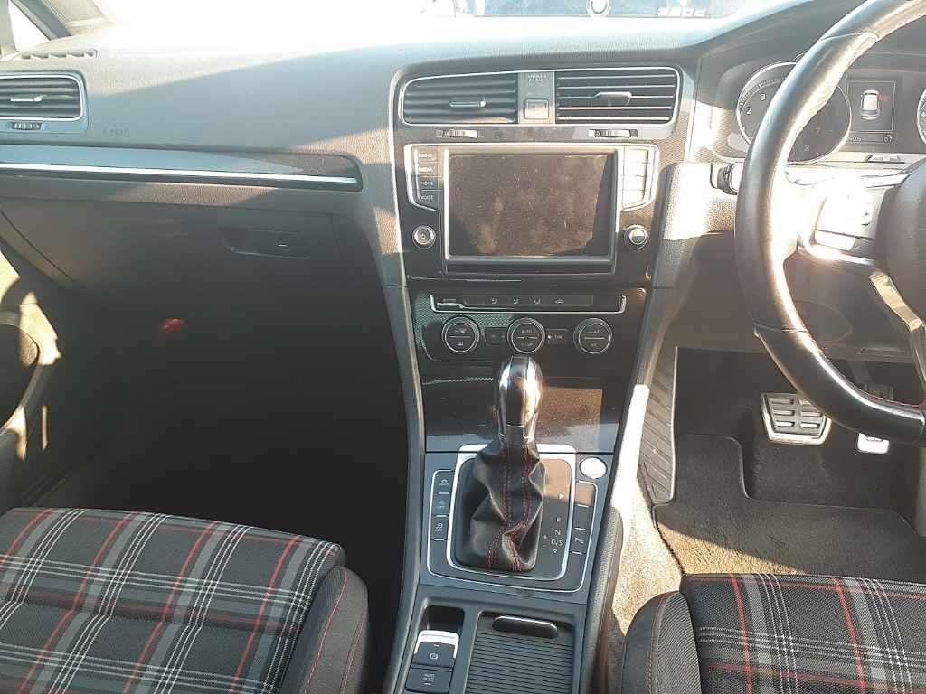 Volkswagen GOLF GTI 2.0