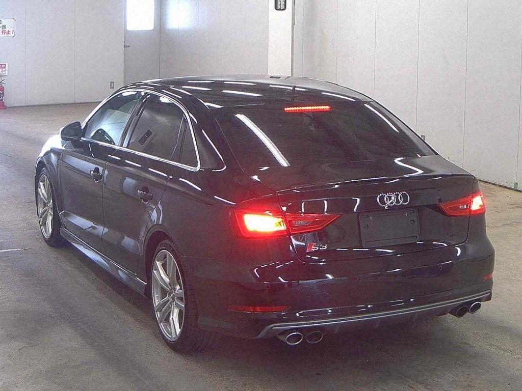 Audi S3 SEDAN 2.0