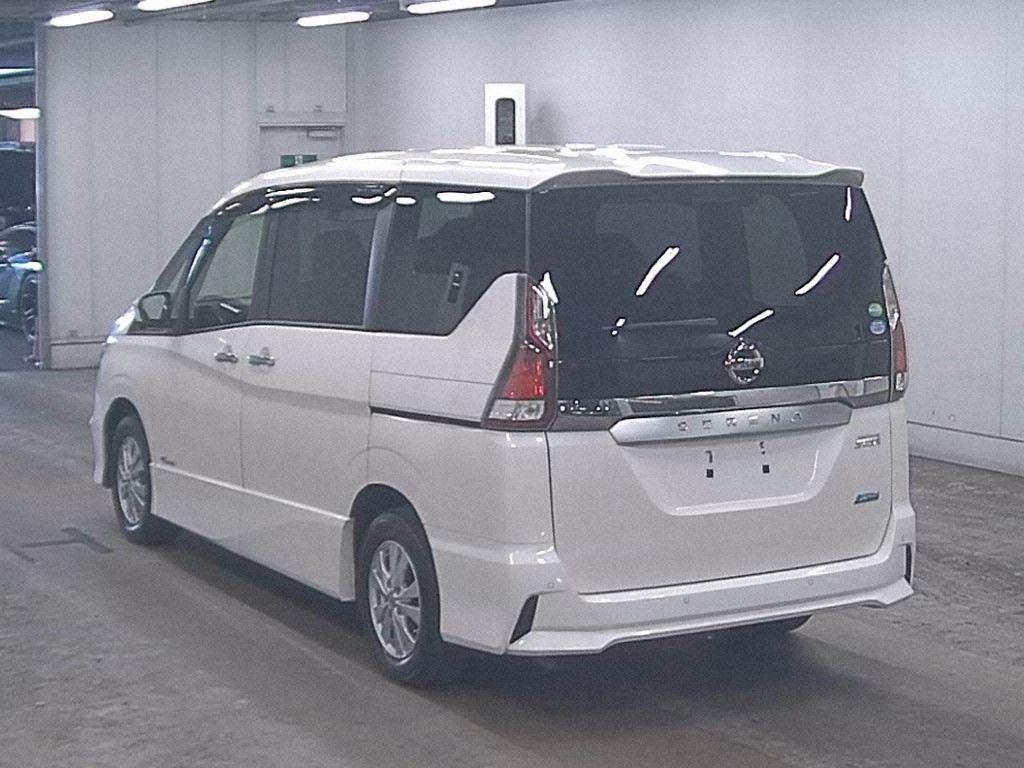 Nissan Serena HIGHWAY STAR