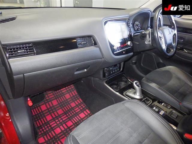 Mitsubishi Outlander Phev G Plus Package 4WD