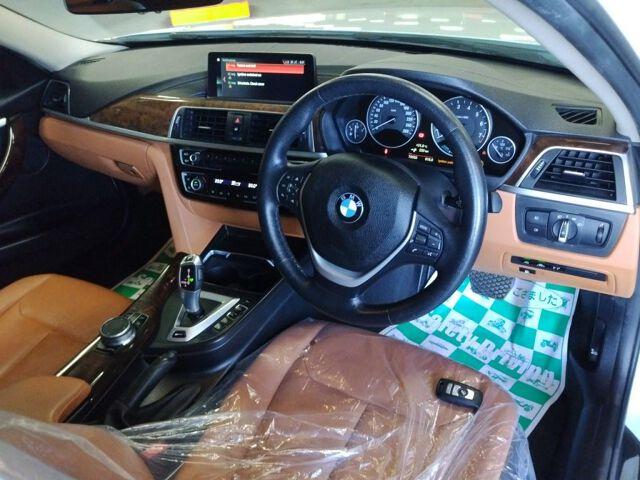 BMW 3 Series 4d 330E IPERFORMANCE