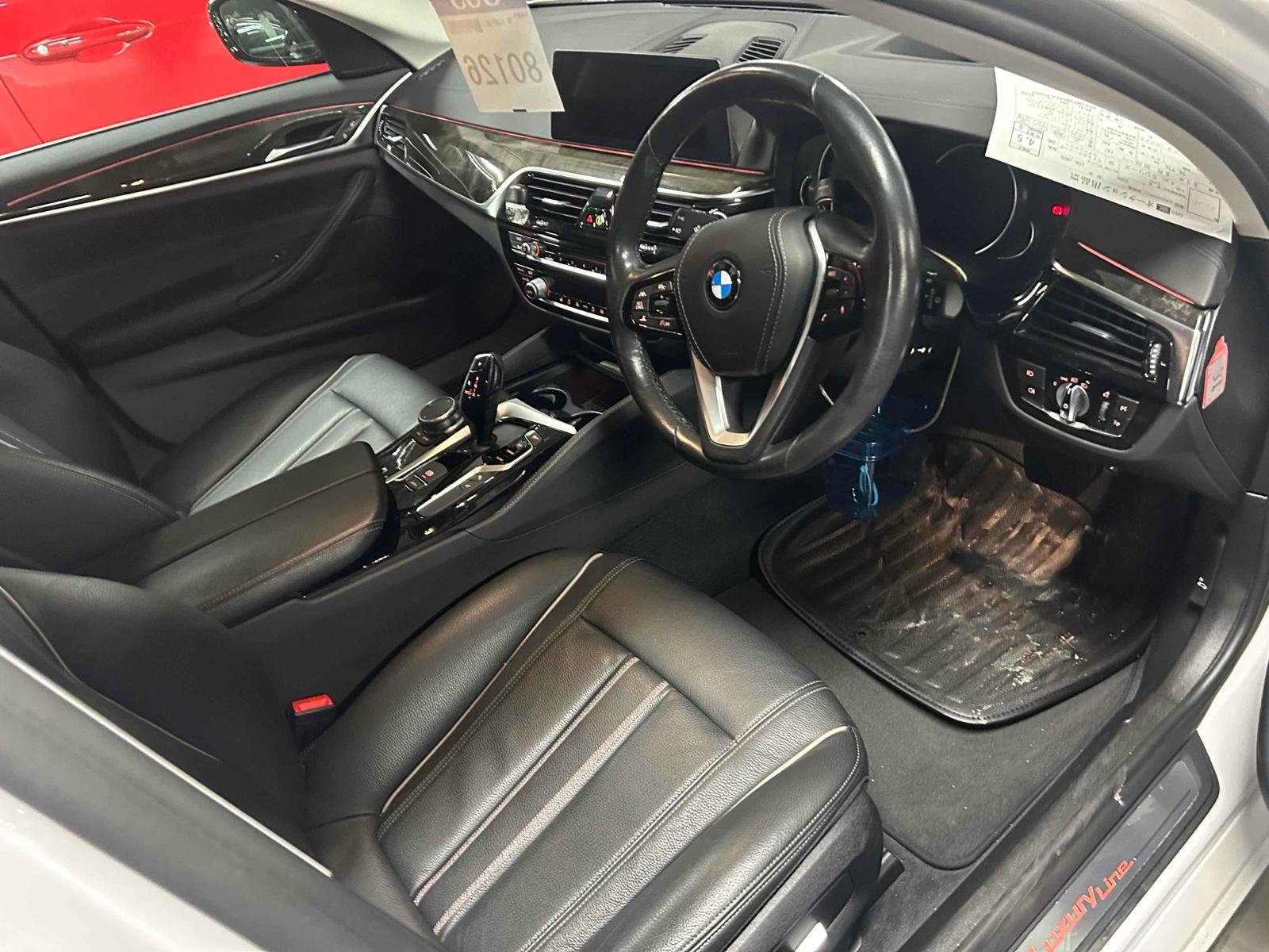 BMW 523D TOURING RUG SI 2.0