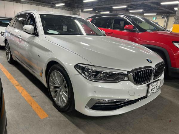 BMW 523D TOURING RUG SI 2.0