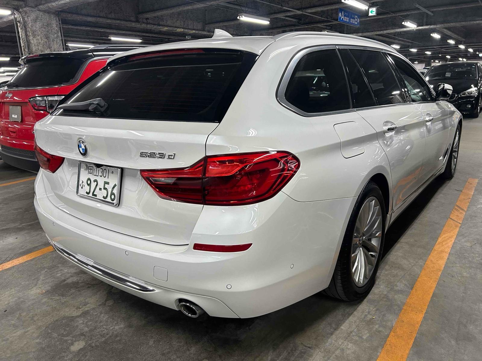 BMW 523D TOURING RUG SI 2.0