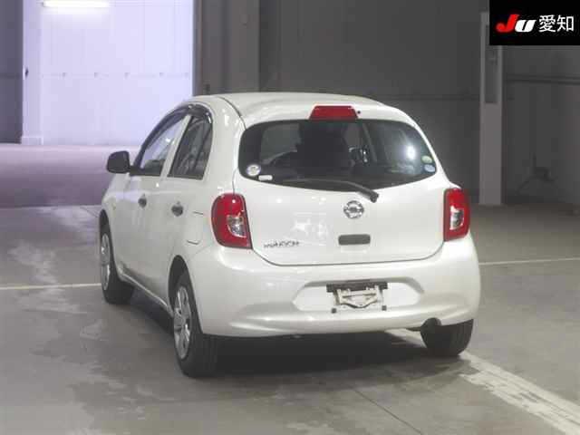 Nissan MARCH S